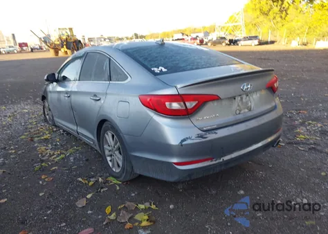 2015 Hyundai Sonata Se z USA, uszkodzony, nr VIN 5NPE24AF7FH001264